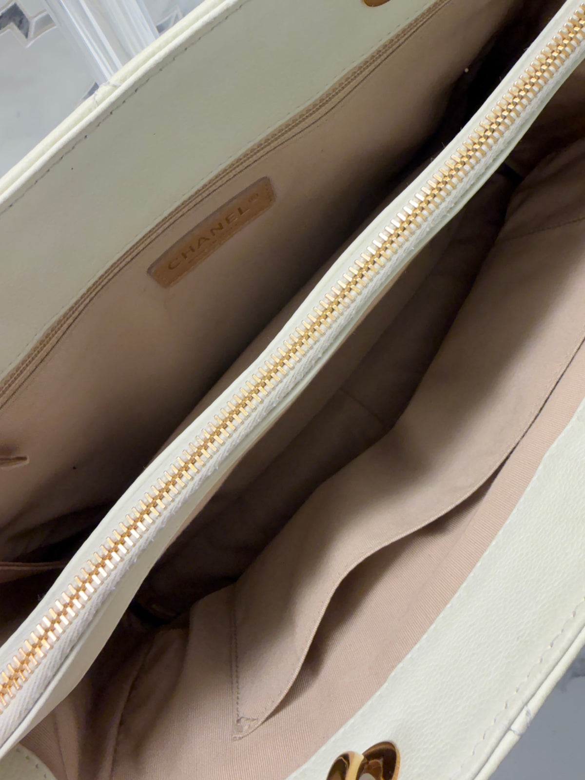 Chanel Shopping Fever Tote — White Quilted Calfskin