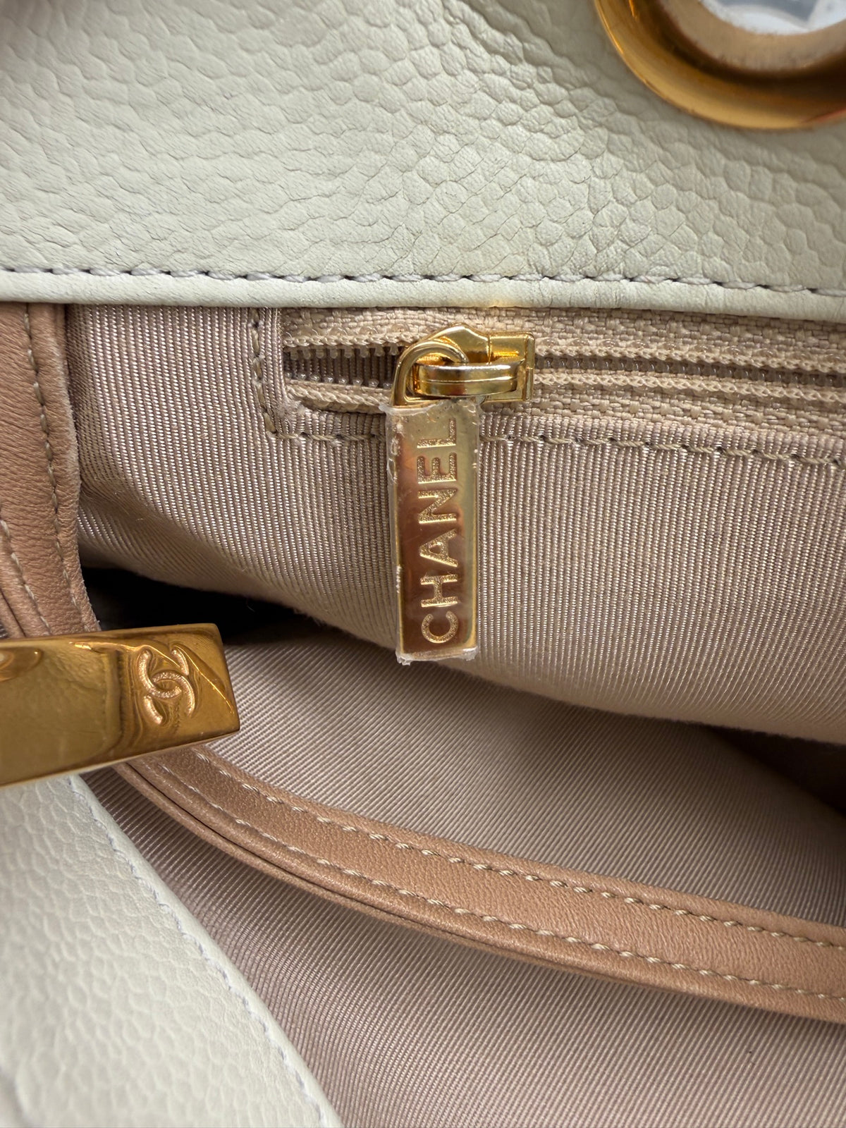 Chanel Shopping Fever Tote — White Quilted Calfskin