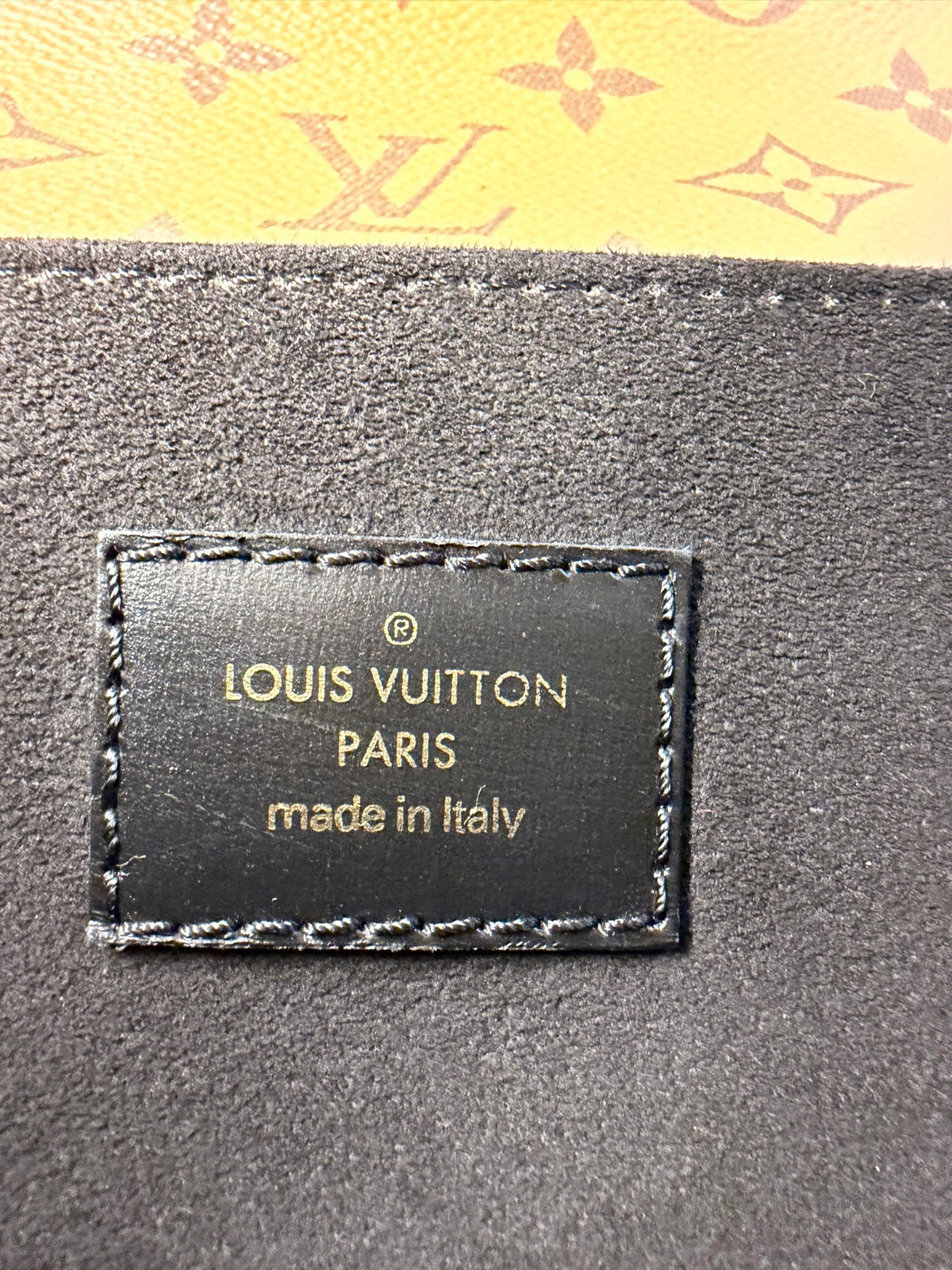 Louis Vuitton Reverse Monogram Pochette Métis