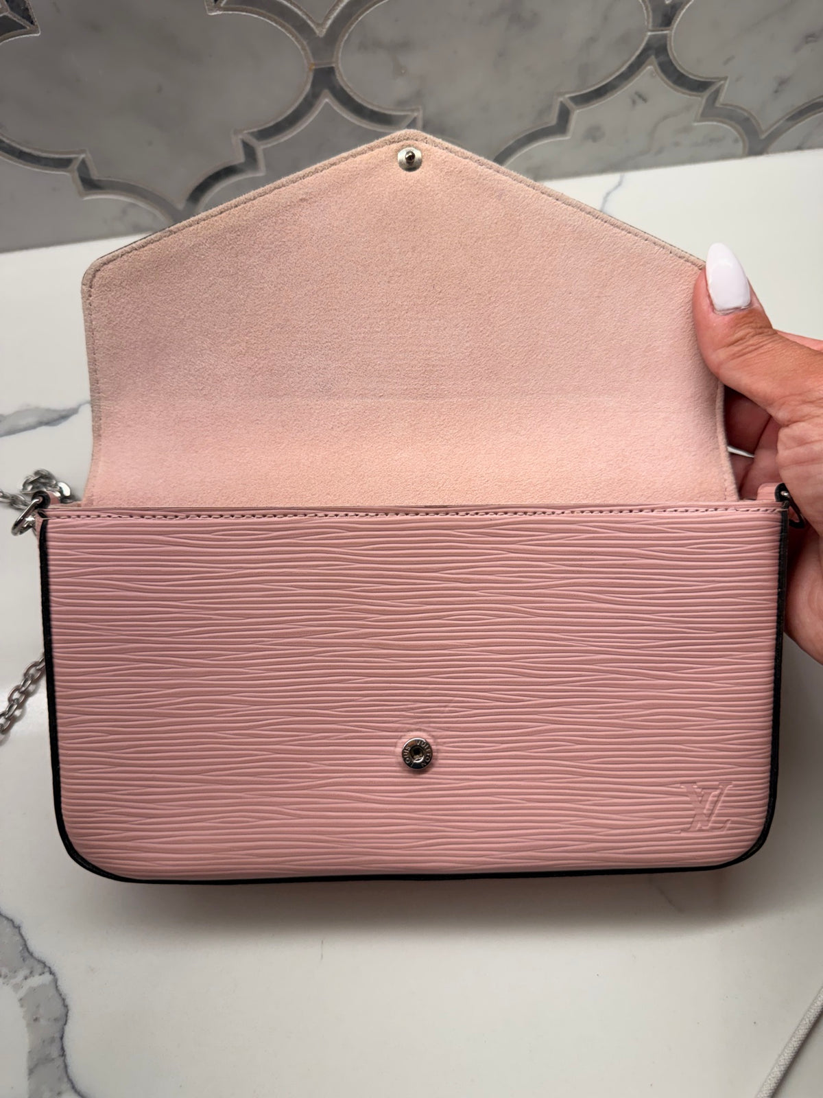 Louis Vuitton Felicie Pochette — Pink Epi Leather