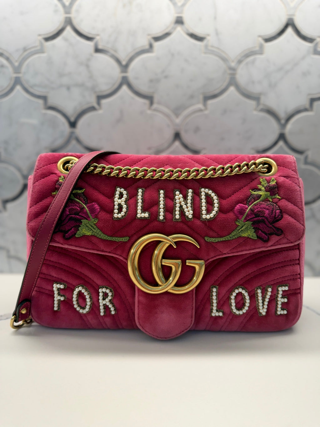 Gucci GG Marmont Medium 'Blind for Love' Shoulder Bag — Fuchsia Velvet
