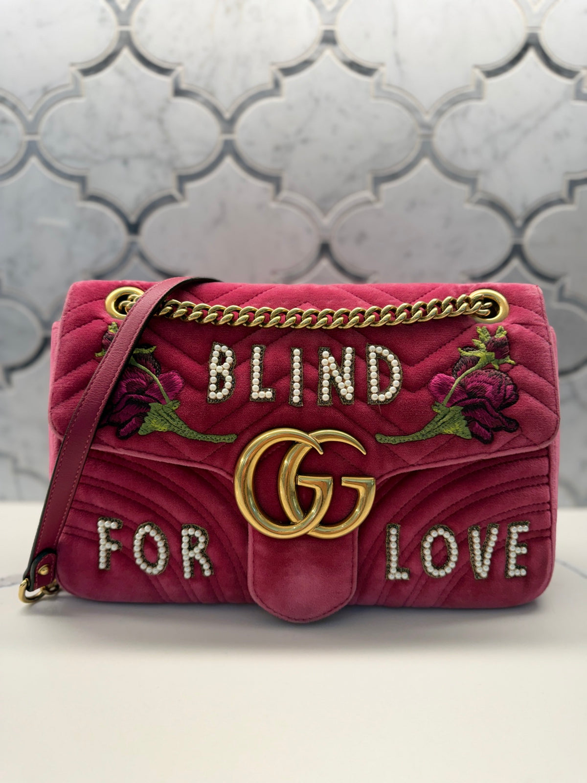 Gucci GG Marmont Medium 'Blind for Love' Shoulder Bag — Fuchsia Velvet