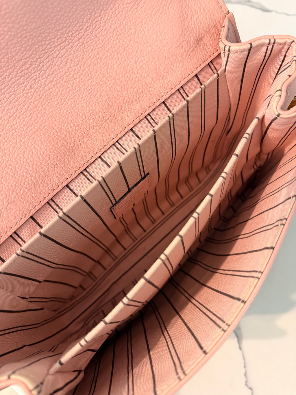 Louis Vuitton Pochette Métis — Pink Monogram Empreinte Leather
