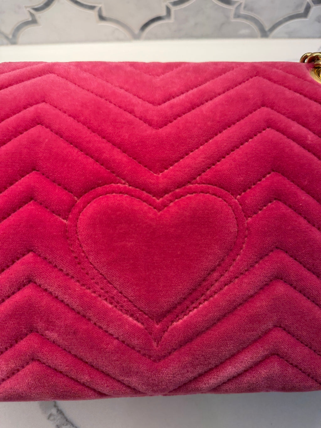Gucci GG Marmont Medium 'Blind for Love' Shoulder Bag — Fuchsia Velvet