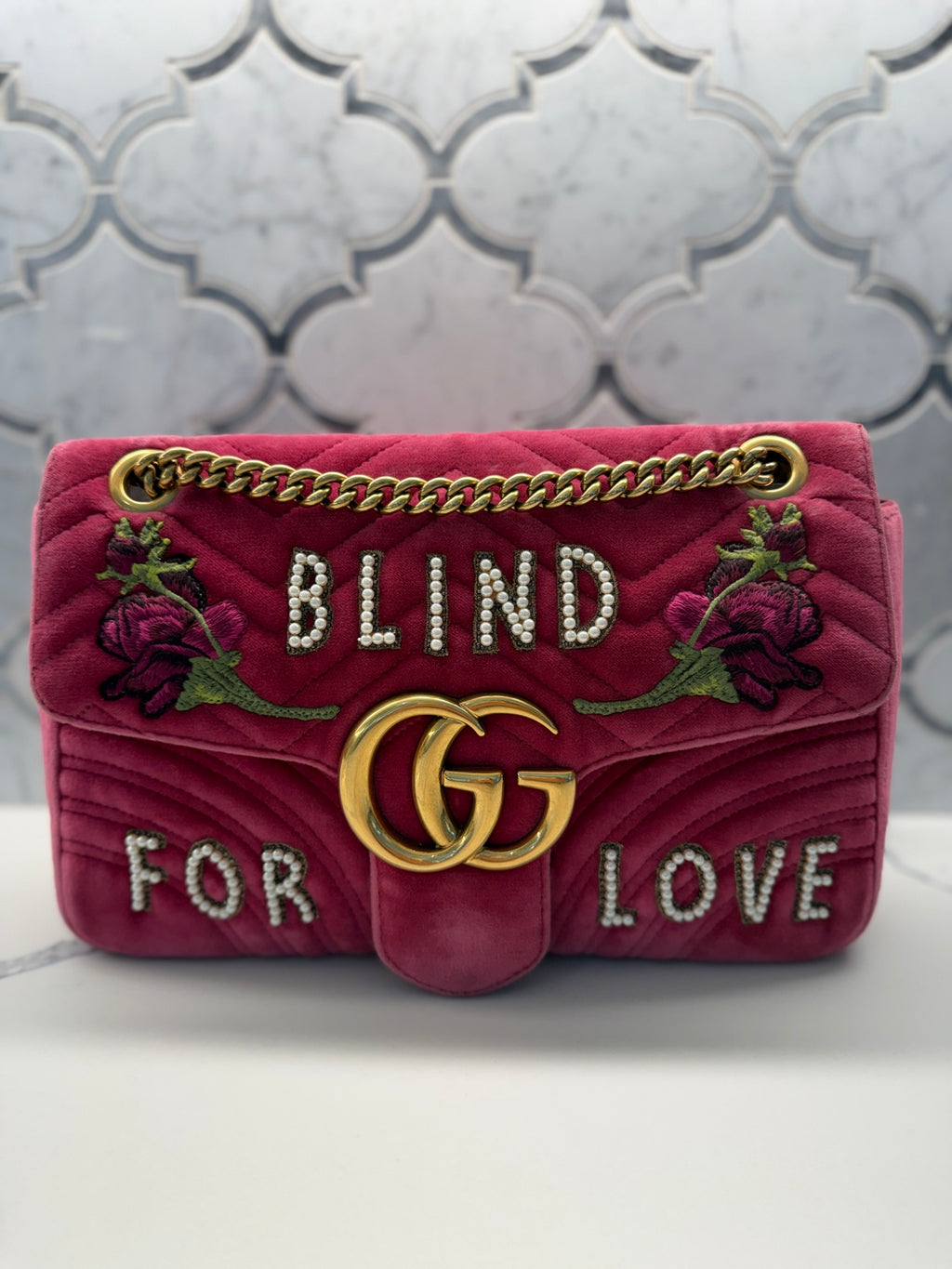 Gucci GG Marmont Medium 'Blind for Love' Shoulder Bag — Fuchsia Velvet