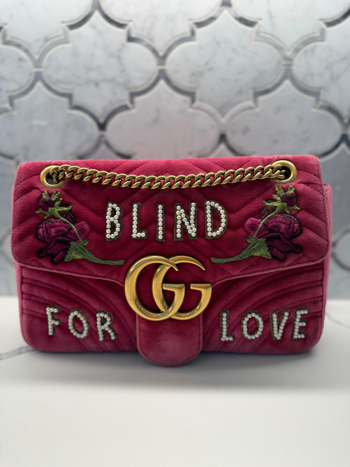 Gucci GG Marmont Medium 'Blind for Love' Shoulder Bag — Fuchsia Velvet
